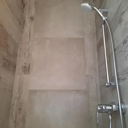 Agathe D'hotes ベッド・アンド・ブレックファスト 3*